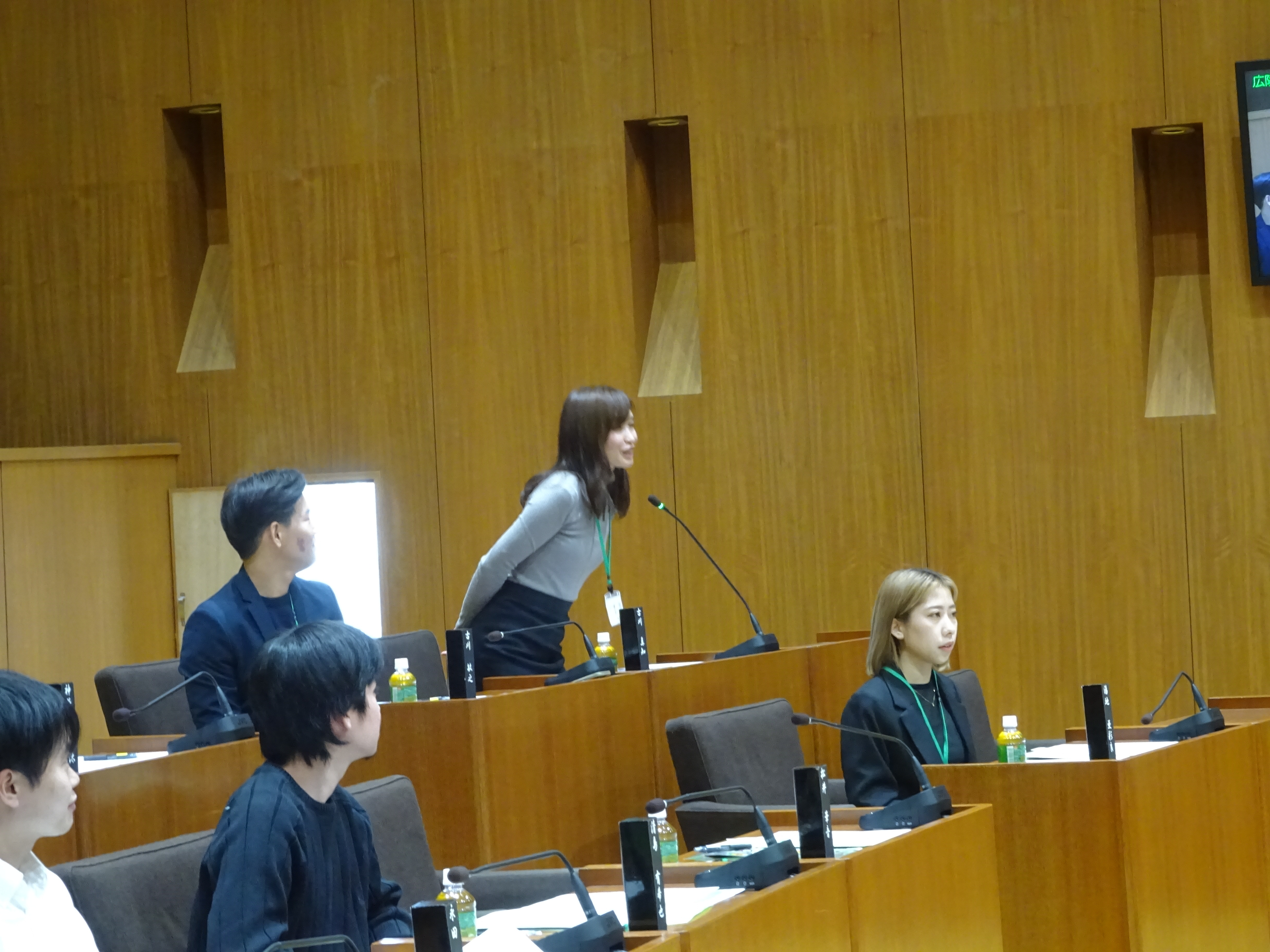 「茄子向上委員会」一般質問の様子2