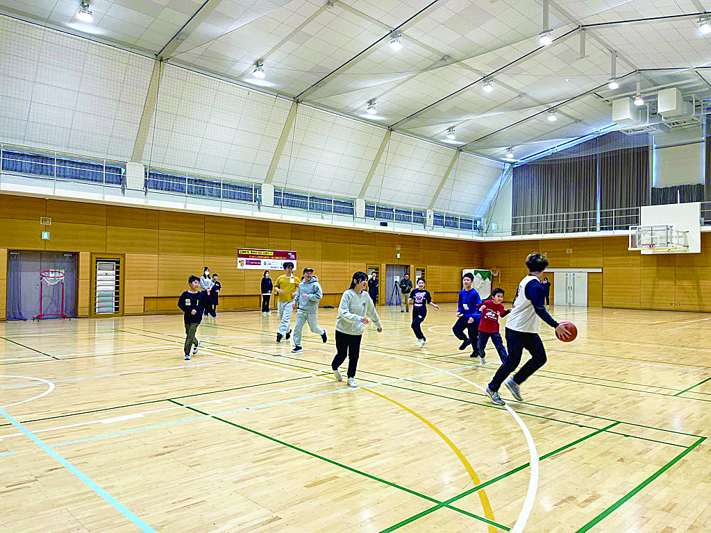 親子バスケットボール教室（試合形式）