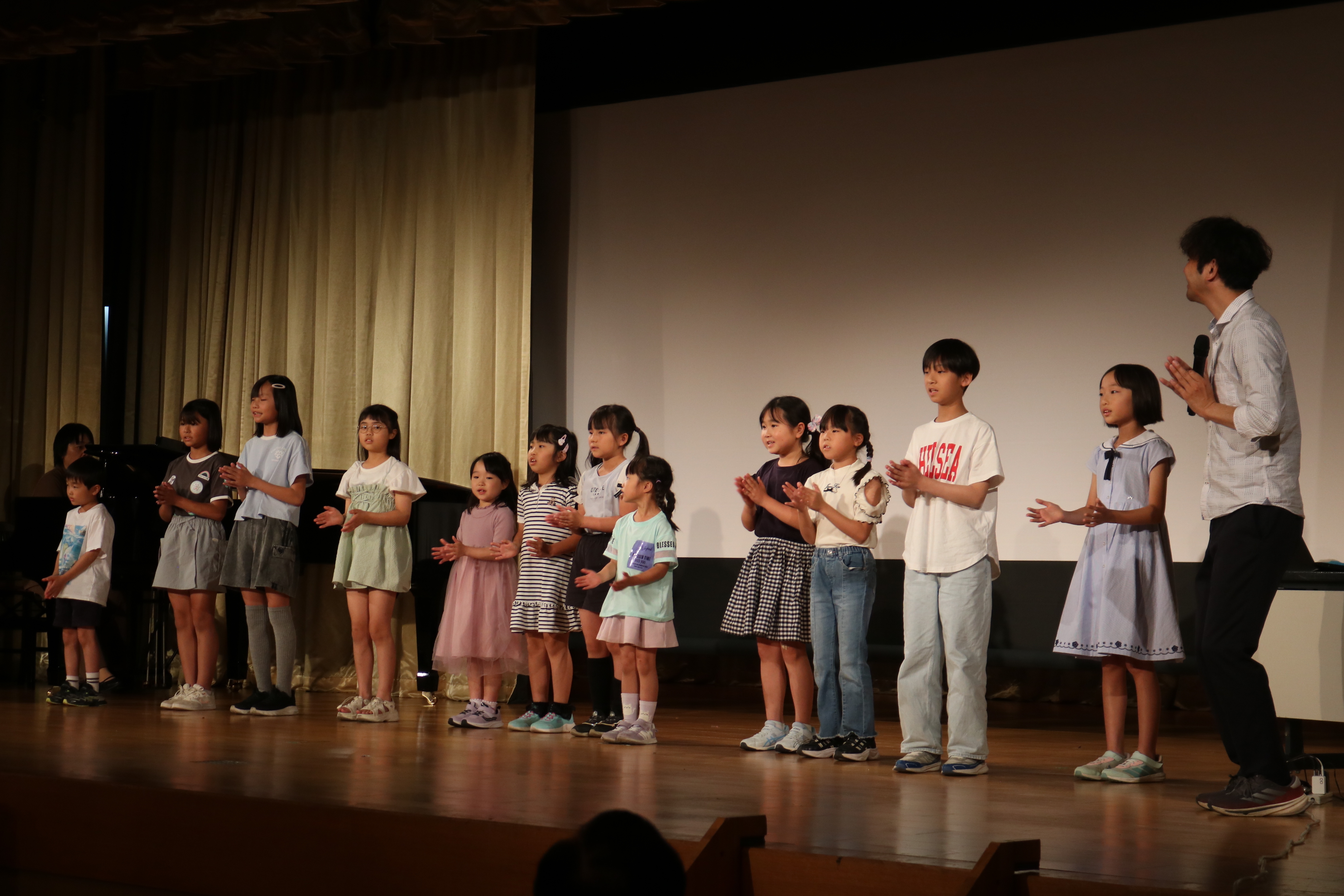 子どもの合唱の様子